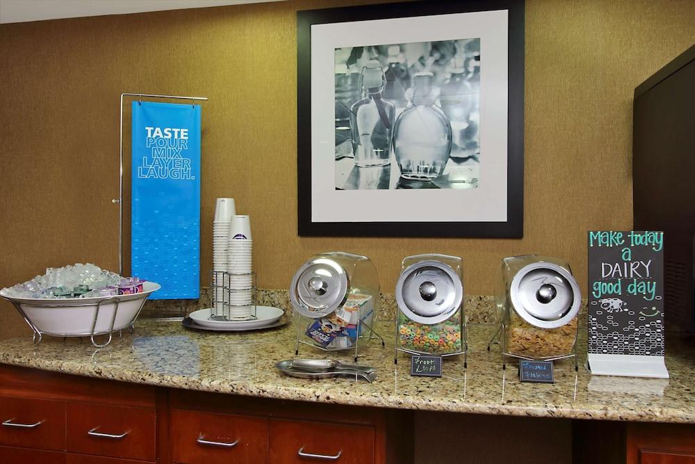 Hampton Inn&Suites Madisonville Extérieur photo