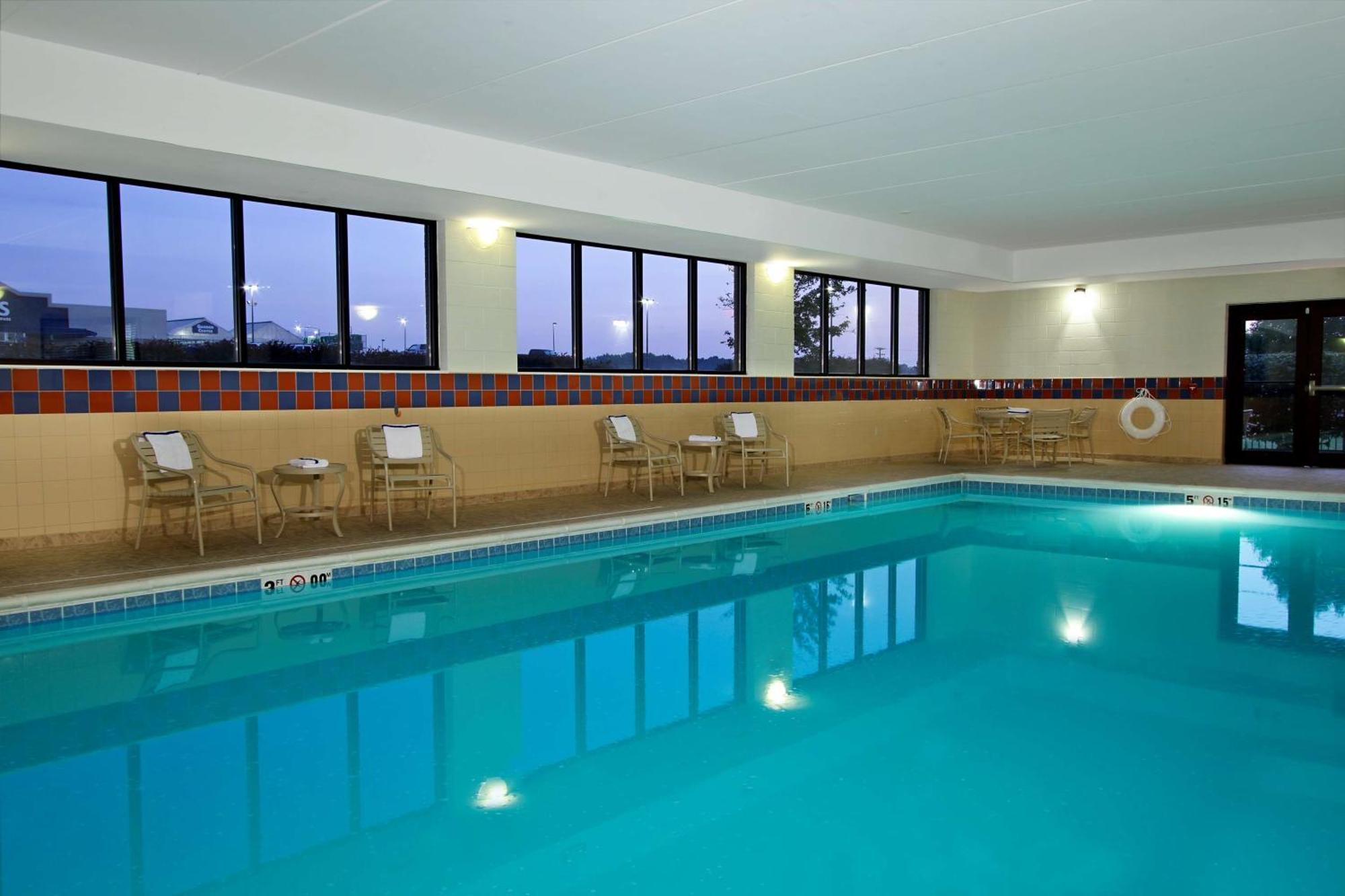 Hampton Inn&Suites Madisonville Extérieur photo